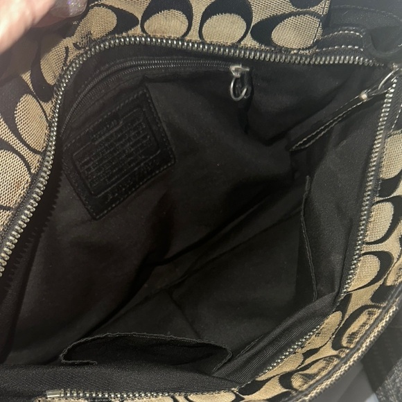 Coach Vintage Hampton F13973
Handbag Signature Jacquard &
Leather - Picture 7 of 16